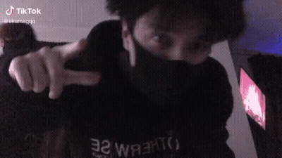 Man In Black Shirt Number 32 Pointing At Camera GIF