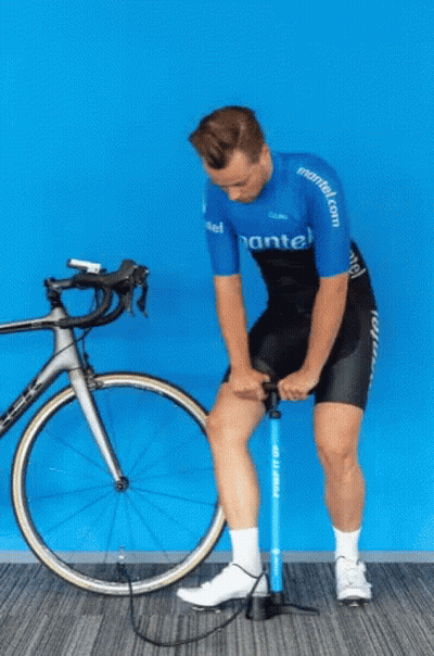 Man In Blue Shirt Saying Mantel Pumps Tire GIF