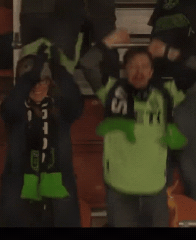 Man In Green Shirt Saying Seti GIF