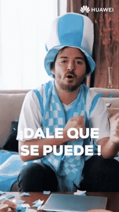Man In Hat And Scarf Says Dale Que Se Puede GIF