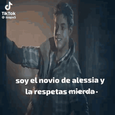 Man In Plaid Shirt Says Soy El Novio De Alessia Y La Respectas Mierda GIF