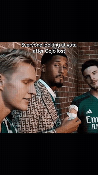 Man In Red And White Striped Shirt Saying Tigo Martinez GIF