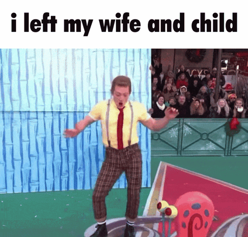 Man In SpongeBob Costume Dancing GIF