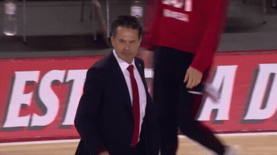 Man In Suit Walking On Basketball Court Saying Estado GIF