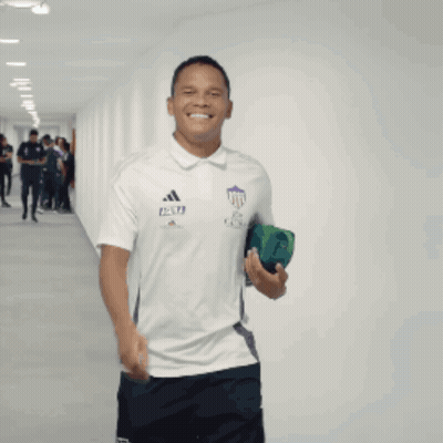 Man In White Shirt Saying Aguila GIF