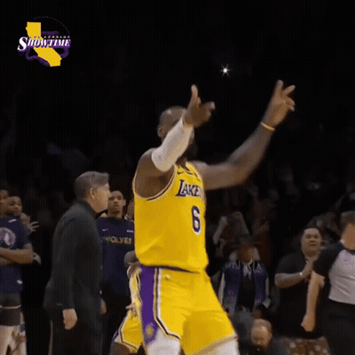 Man In Yellow Jersey With Number 6 GIF
