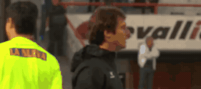 Man In Yellow Shirt Saying La Nueva GIF