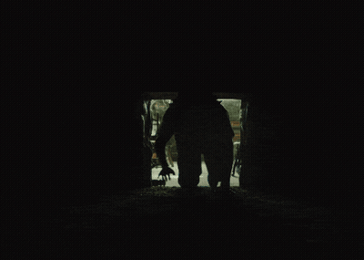 Man Kneeling Yea Yea That Woman Has Big Butt GIF