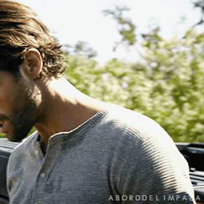 Man's Neck With Aborddelimpaa GIF