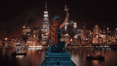 Man Saying I Can See The Statue Of Liberty From Here GIF
