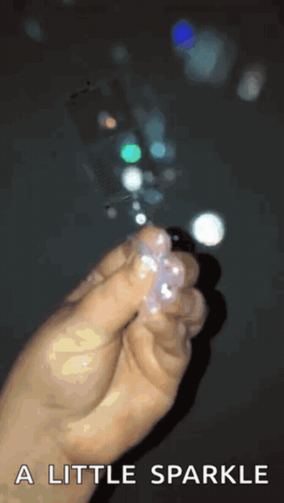Man Saying No Puedo Estoy En Otro Lugar GIF