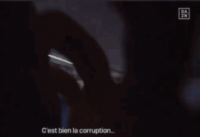 Man Saying Non Regarde-Moi Corruption GIF