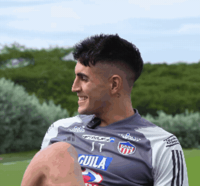 Man Wearing It Guila Shirt GIF