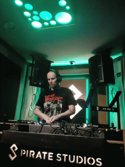 Man Wearing The Warriors Shirt Playing Music GIF
