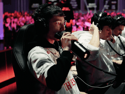 Man Wearing White Thes Shirt GIF
