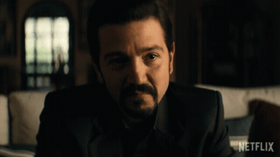 Man With Beard Saying Si Yo Se Netflix Ad GIF