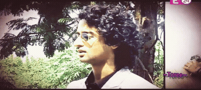Man With Curly Hair Saying Toree GIF