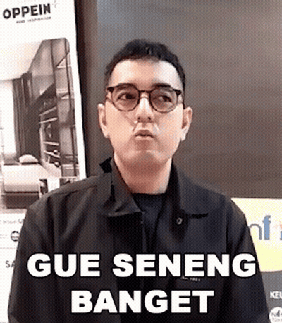 Man With Glasses Says Gue Seneng Banget GIF