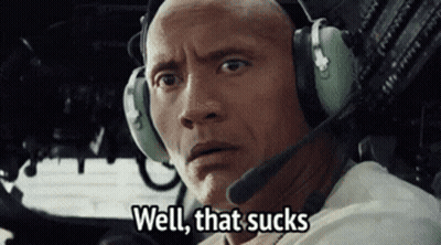 Hombre con auriculares dice Bueno, eso apesta en el avión GIF