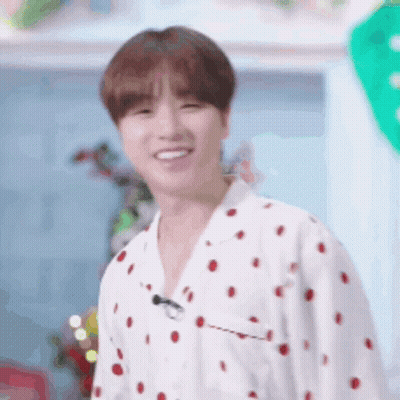 Man With Open Mouth Saying Aaaahhhhh GIF
