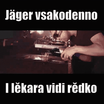 Man Working On Machine Jager Vsakodenno I Lekara Vidi Redko GIF
