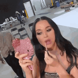 Marajtwt Katy GIF
