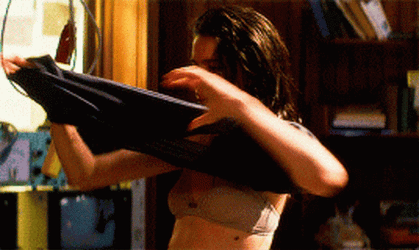 Margaret Qualley As Sam Walden IO GIF