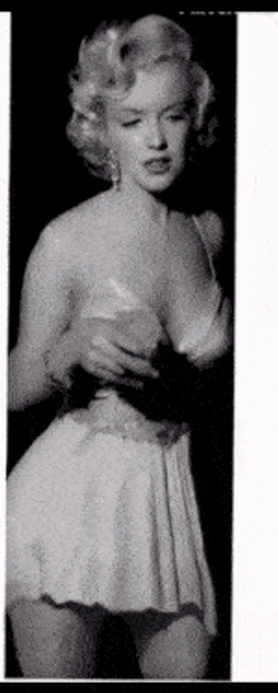 Marilyn Monroe GIF