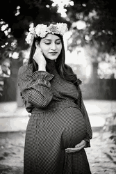 Maternity Slideshow Photograph