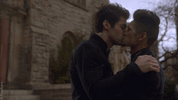 Matthew Daddario Kiss Scene GIF