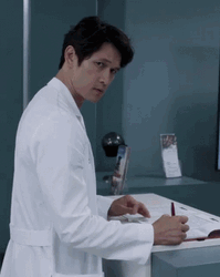 Médica Dr Benson Harry Shum Jr Grey's Anatomy GIF