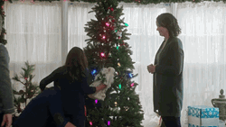 Merry Christmas Daughter GIFs | GIFDB.com