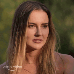 Mhmm Pretty Girl Nodding GIF