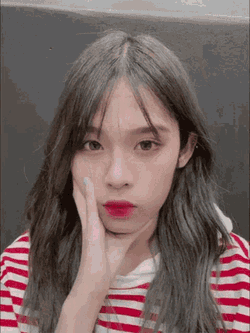Mobilebnk48 Selfie GIF