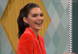 Modelo Kendall Jenner Laughing GIF