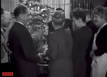 Mujercitas 1933 Pelicula Work Party GIF