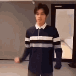 Music Group Nct Hendery Funny Dance GIF