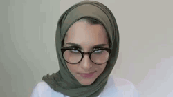 Muslim Girl Dancing Her Eyebrows