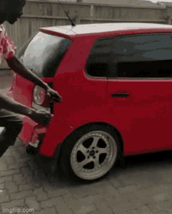Mwamwalwa Kayemele GIF
