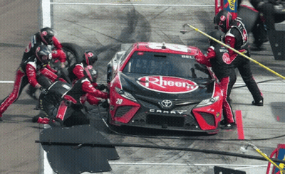 NASCAR Race Screenshot With Number 20 GIF