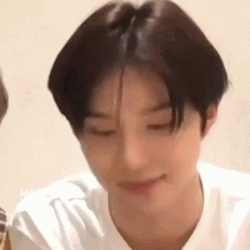 NCT Jungwoo Judging GIF
