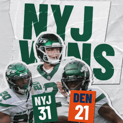 New York Jets Poster Player Holding NYJ 31 DEN 21 Sign GIF