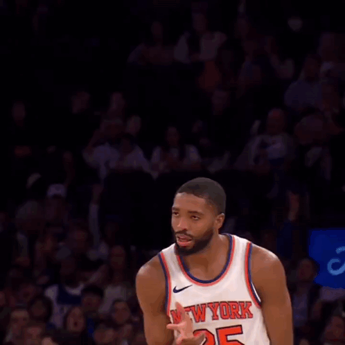 New York Knicks Player Dancing In Front Of Crowd GIF