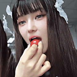 NewJeans Danielle Eating Cherry Tomato GIF