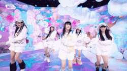 Newjeans Members Singing And Dancing GIF