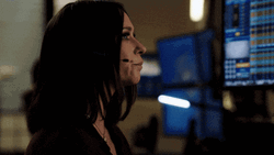 No Power Jennifer Love Hewitt 911 GIF
