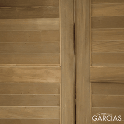 Nosy Ray Carlos The Garcias Opening Door GIF