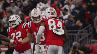 Number 84 On Football Jersey GIF