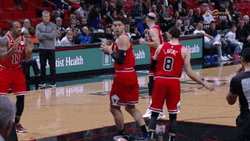 Ooooo Lauri Markkanen GIF