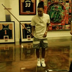Ozuna Dancing Taki Taki Rumba GIF